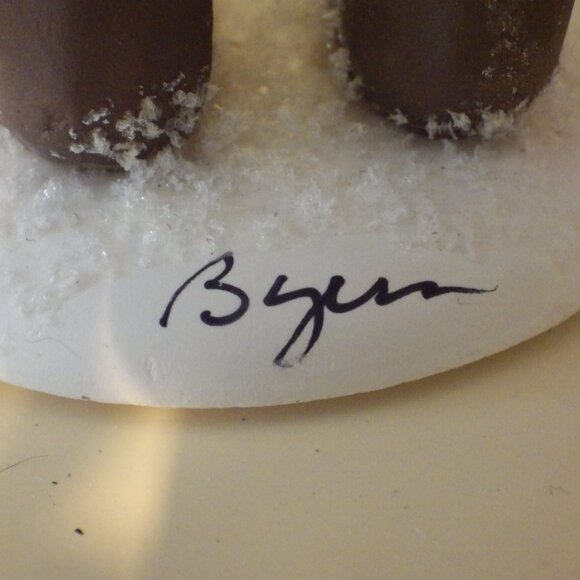 3 Byer's Choice LTD Children Christmas Carolers - Picture 6 of 6